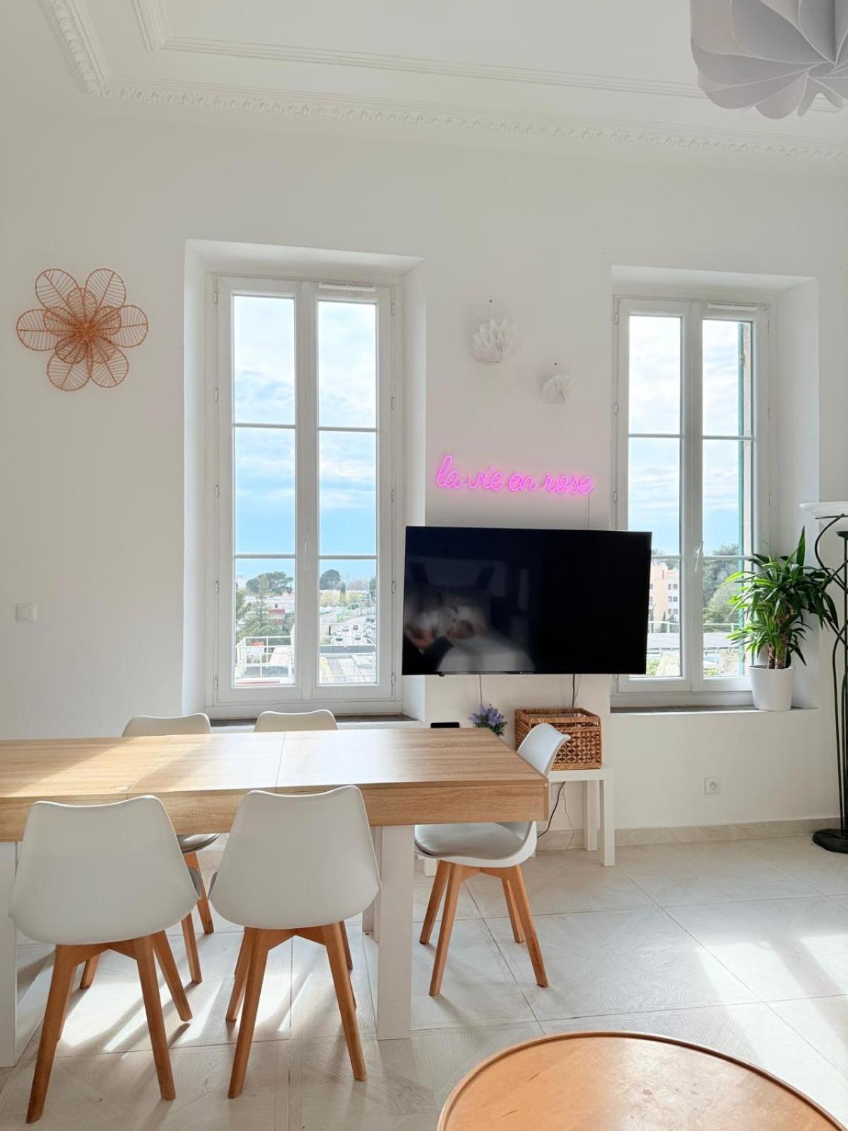 Maisons Detente Jardin, Terrasse Vue Et Marseilles